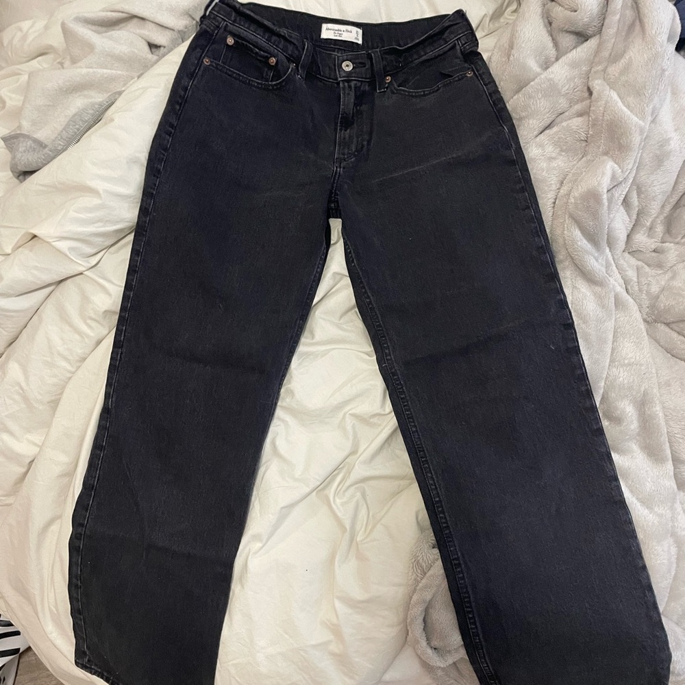 Abercrombie black low rise baggy jeans